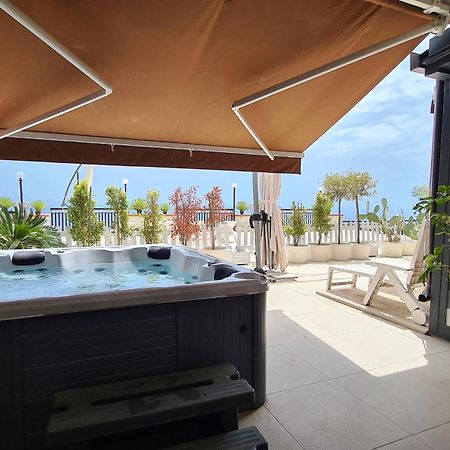 شقة Maison De Charme Taormina With Private Jacuzzi المظهر الخارجي الصورة